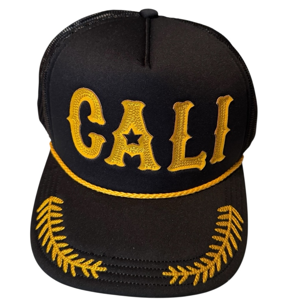 High End Local Crowns CALI Captain Black SURF Trucker Baseball Hat SnapBack MINT